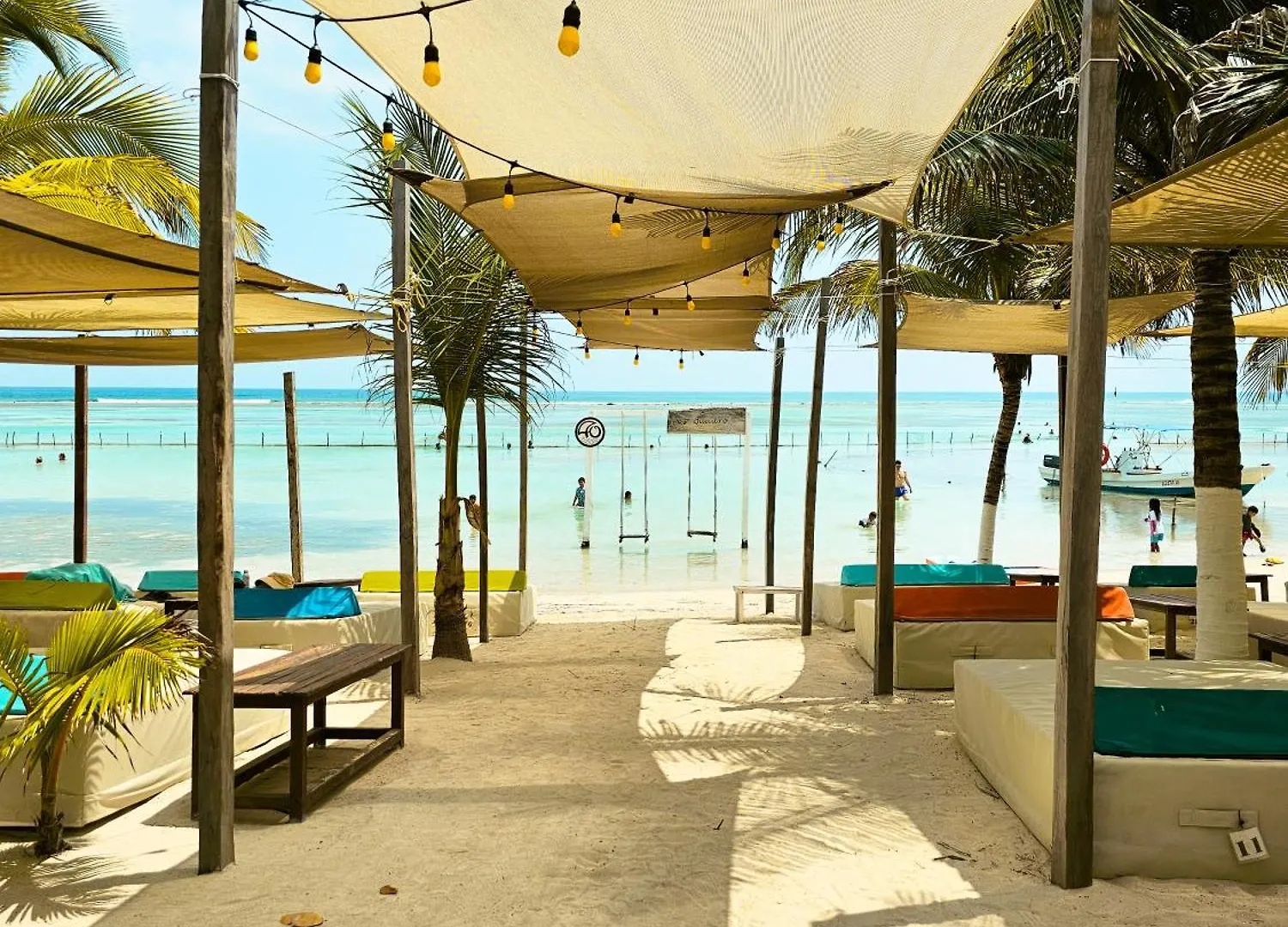 *** Hotel 40 Canones Mahahual Mexique