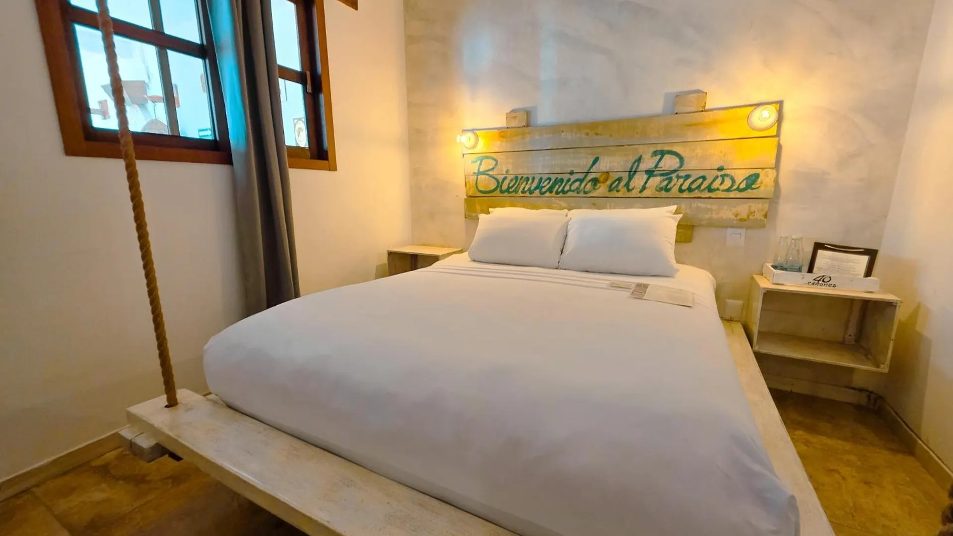Hotel 40 Canones