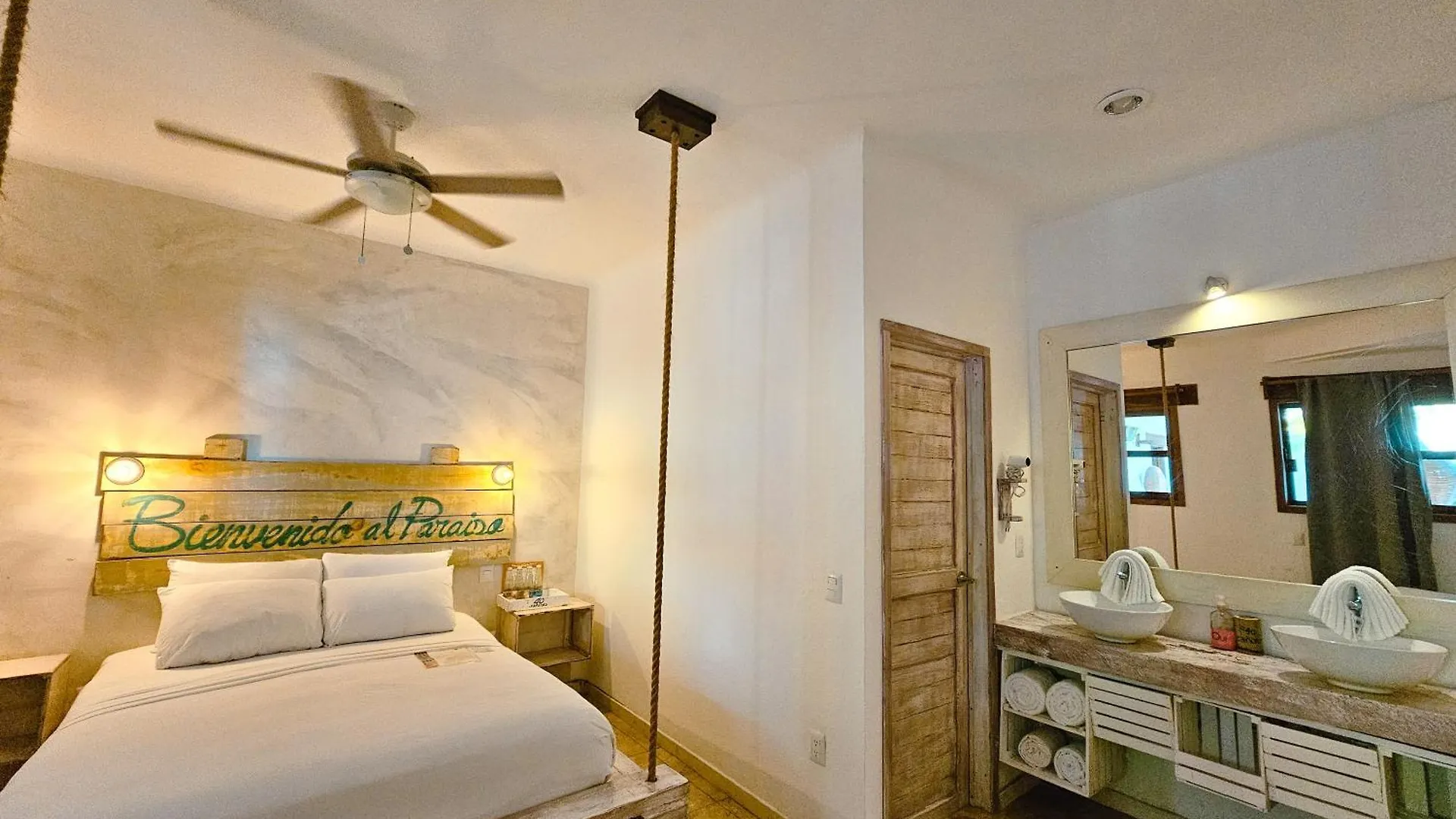 40 Canones Hotel